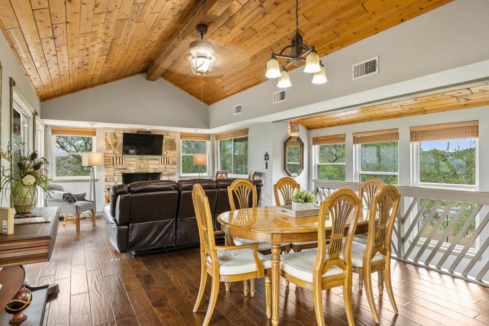 Wine Country Retreat - With A Lake View! Spicewood Luaran gambar